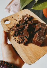 Lade das Bild in den Galerie-Viewer, Zeremonieller Kakao · Tuzantàn · Mexico · (Geschmacksprofil: Karamell, Pfeffer, Gewürze)