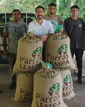 Lade das Bild in den Galerie-Viewer, Zeremonieller Kakao · Tlaloc · El Salvador · (Geschmacksprofil: Honig, Waldfrüchte, Zitrone)