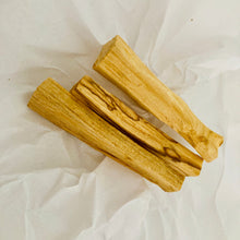 Lade das Bild in den Galerie-Viewer, Palo Santo Räucherhölzer