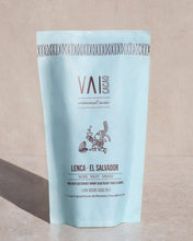 Lade das Bild in den Galerie-Viewer, Zeremonieller Kakao · Lenca · El Salvador · (Geschmacksprofil: Banane & Trockenfrüchte, blumiger Abgang)