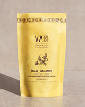 Load image into Gallery viewer, Ceremonial Cacao · Tlaloc · El Salvador · (Tasting notes: Honey, forest fruits, citrus notes)
