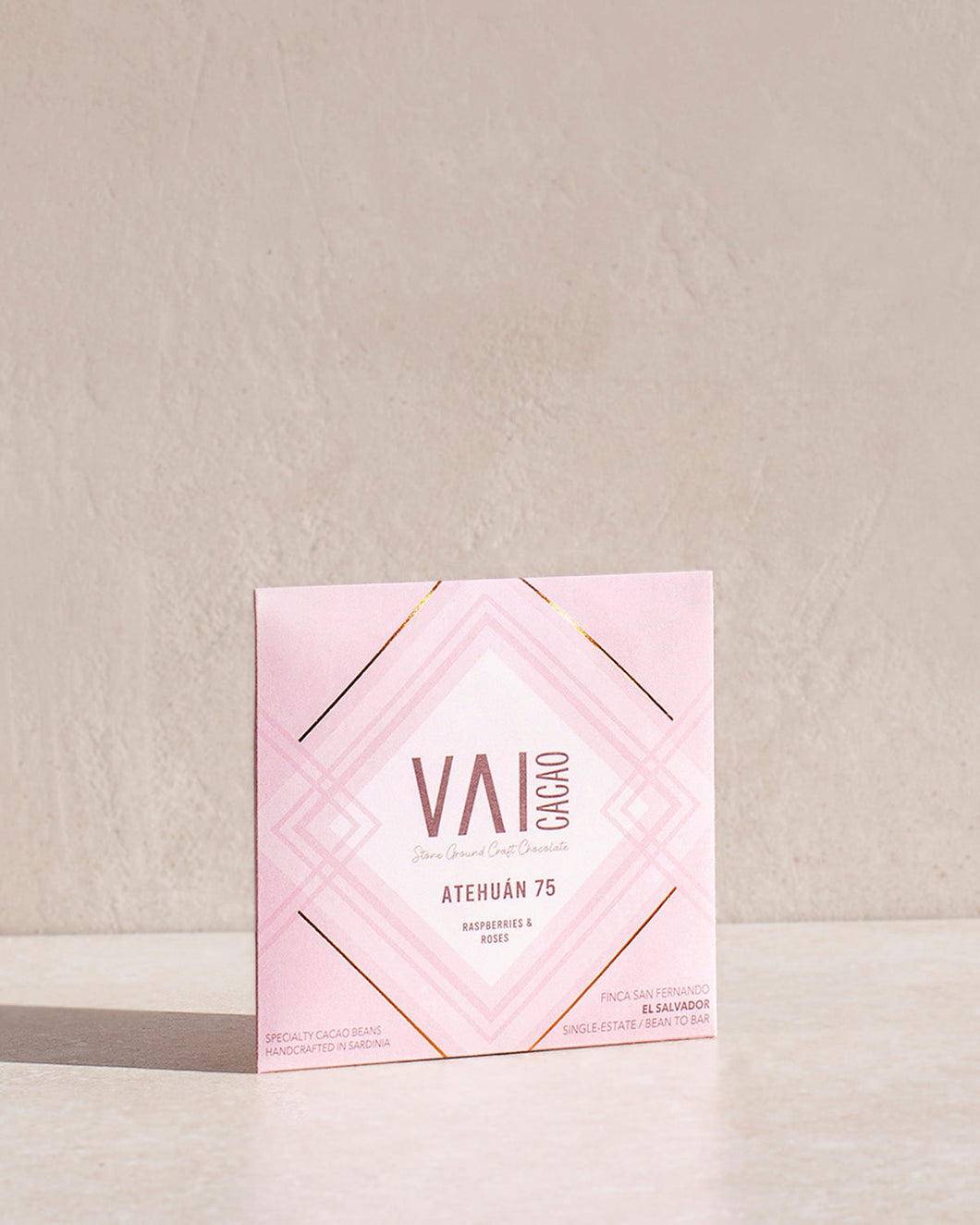 Craft Chocolate · ATEHUÀN 75% · Raspberries & Rose petals